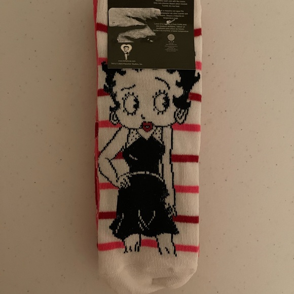 🆕 Betty Boop sock 🧦 - Picture 2 of 3